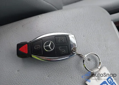 2003 Mercedes-Benz C 240 z USA, uszkodzony, nr VIN WDBRF81J53F349361